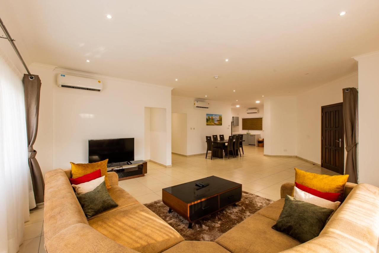 Accra Fine Suites - Holi Flats Airport Residential Екстериор снимка