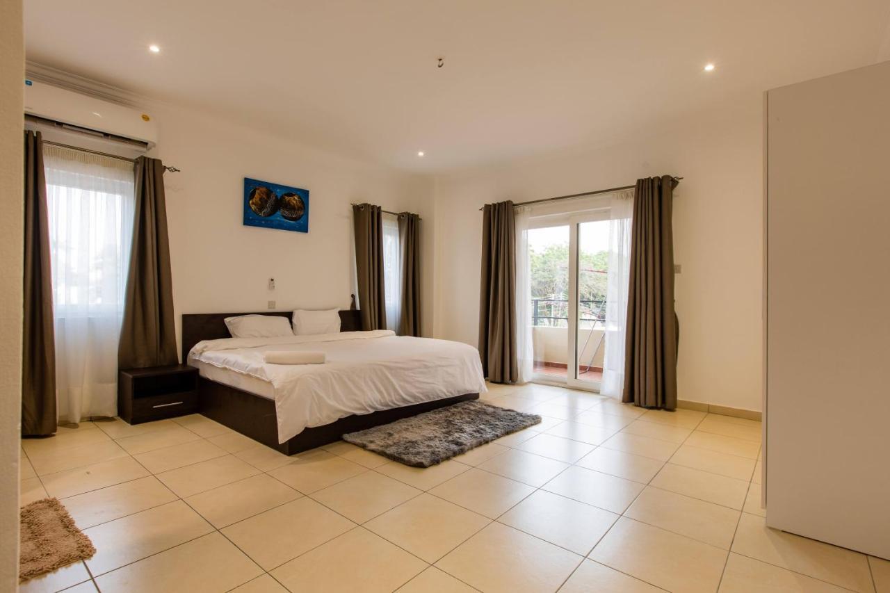 Accra Fine Suites - Holi Flats Airport Residential Екстериор снимка